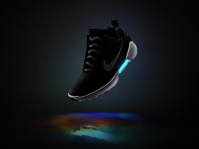 stool gasoline Oriental News: Nike unveils its self-lacing HyperAdapt 1.0 shoe, to go on sale this  year