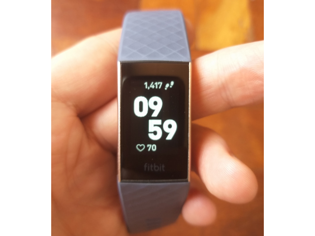 fitbit charge 3 sms